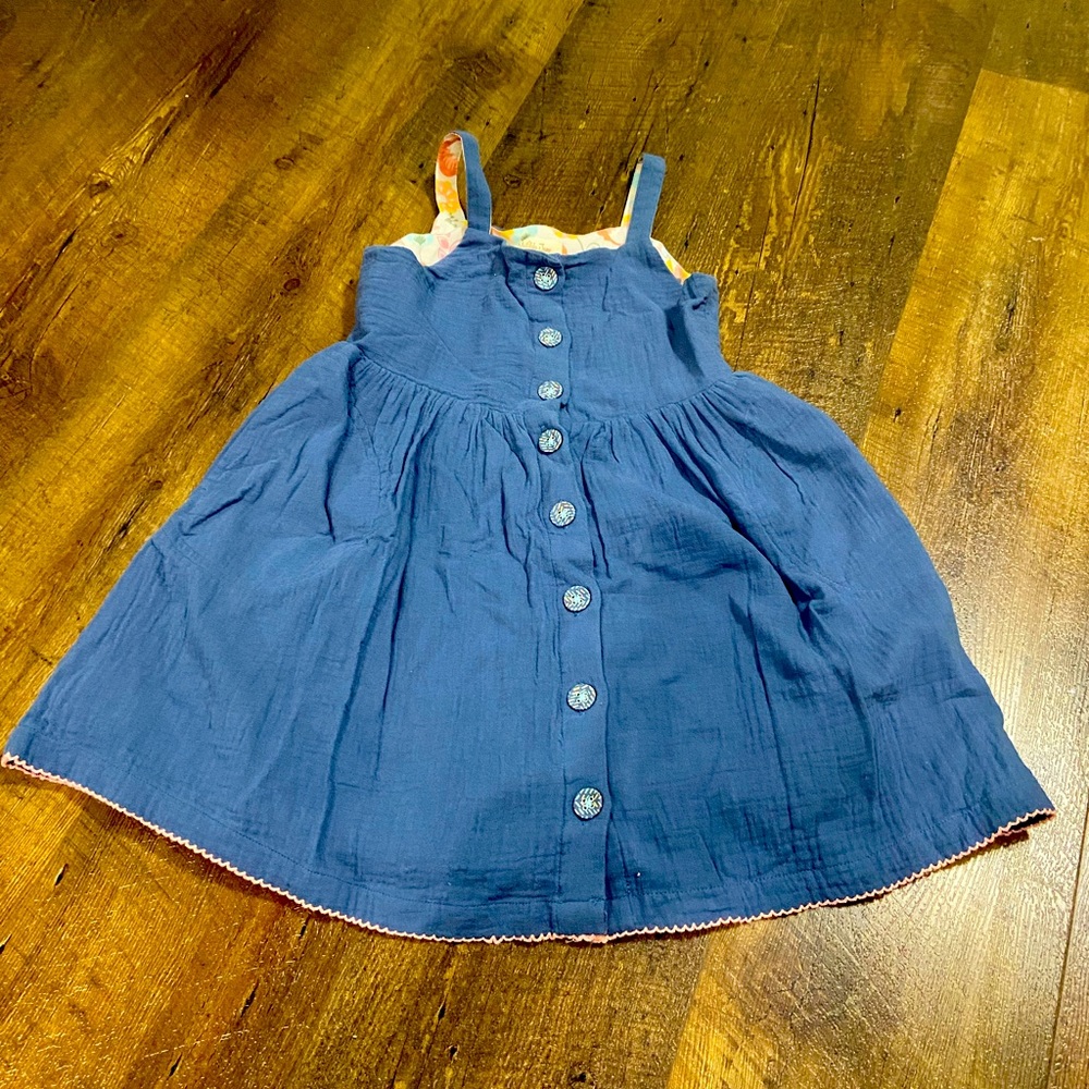 Matilda Jane button down dress. Size 6. Excellent condition.